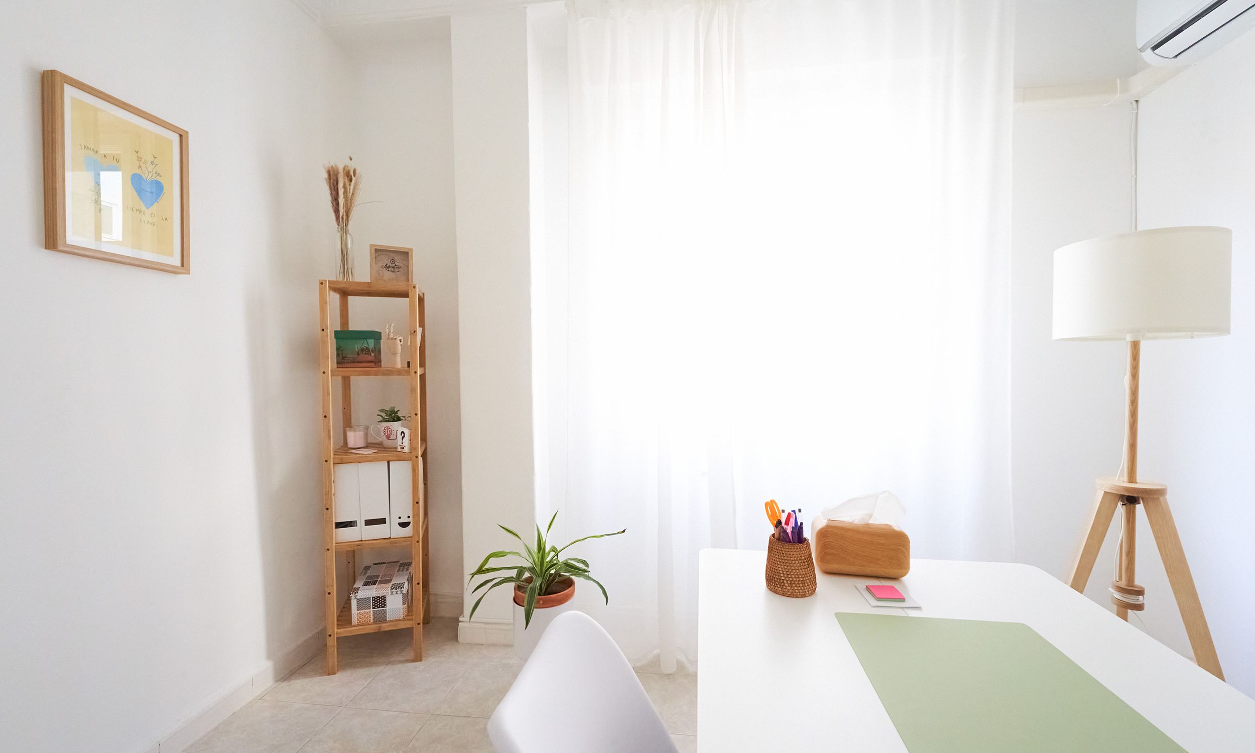 Sala despacho de zaragoza detalle a la ventana 